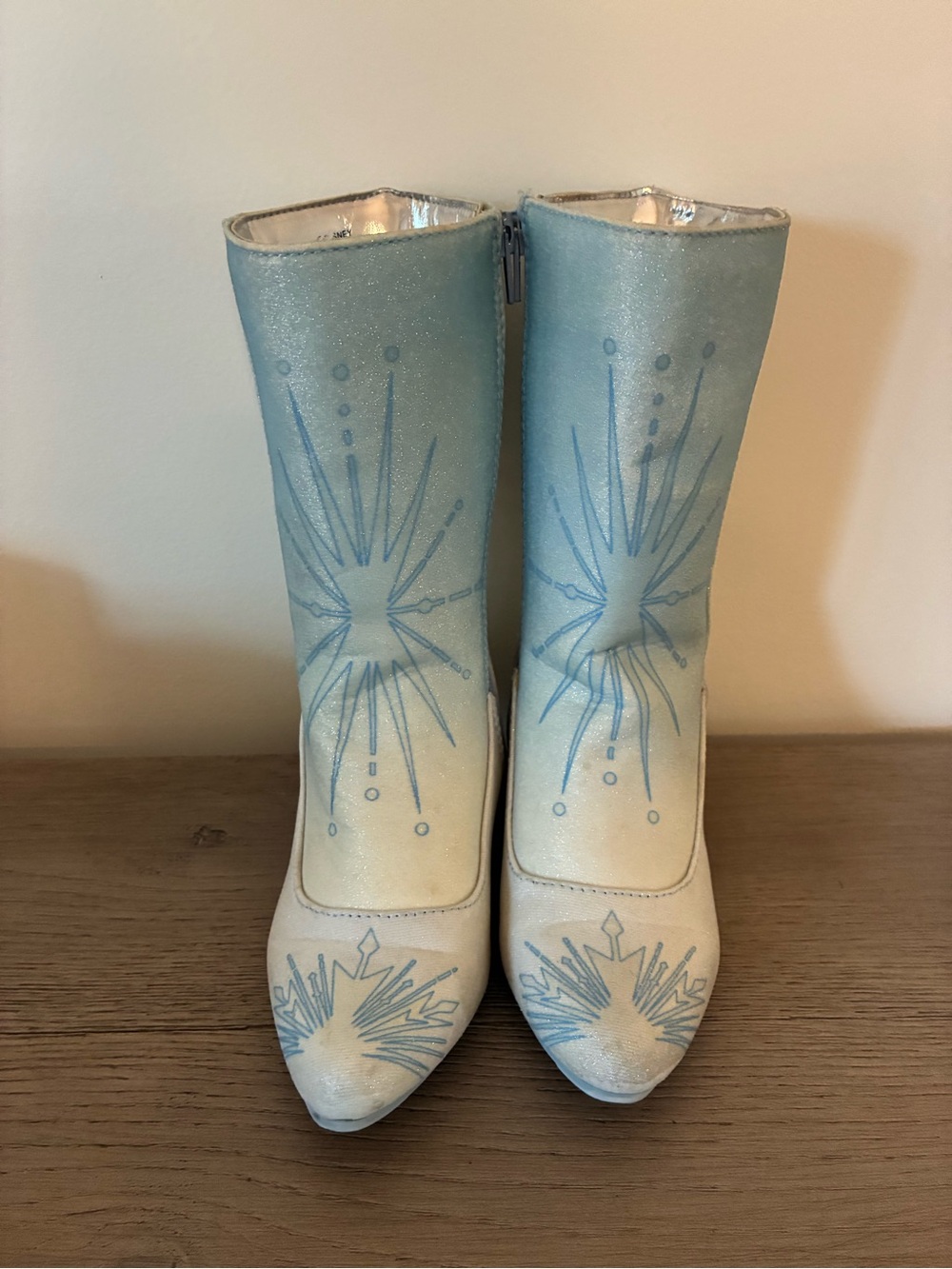 Girl’s Elsa Frozen Boots 🧊